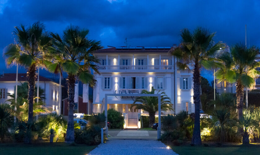 villa grey forte dei marmi